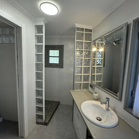 Arcos Elviria By Homing